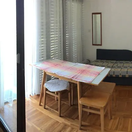 Tatjana I Janko Apartment Selce